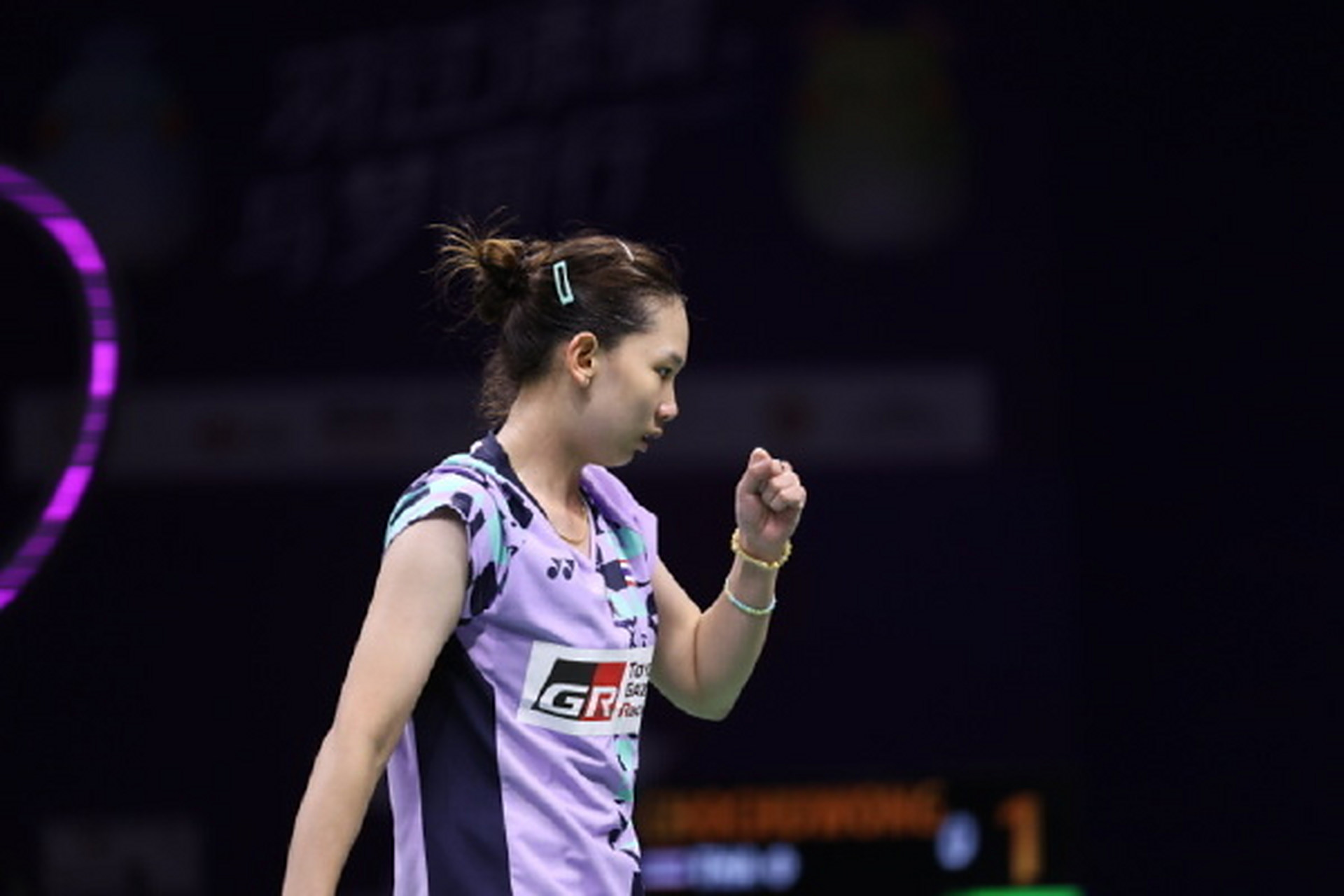 经筛选出三 经筛选出三