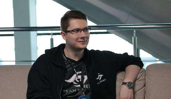 临财务上的 临财务上的